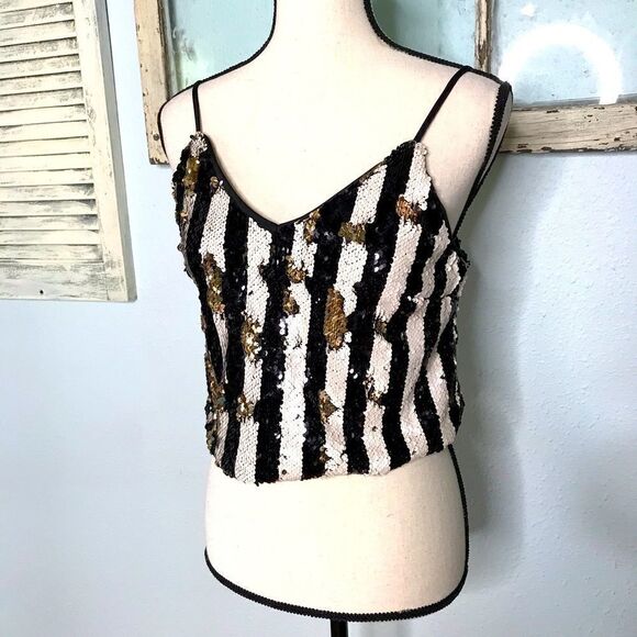 Beautiful & Sexy NWT Sequin Crop Top - Picture 2 of 9